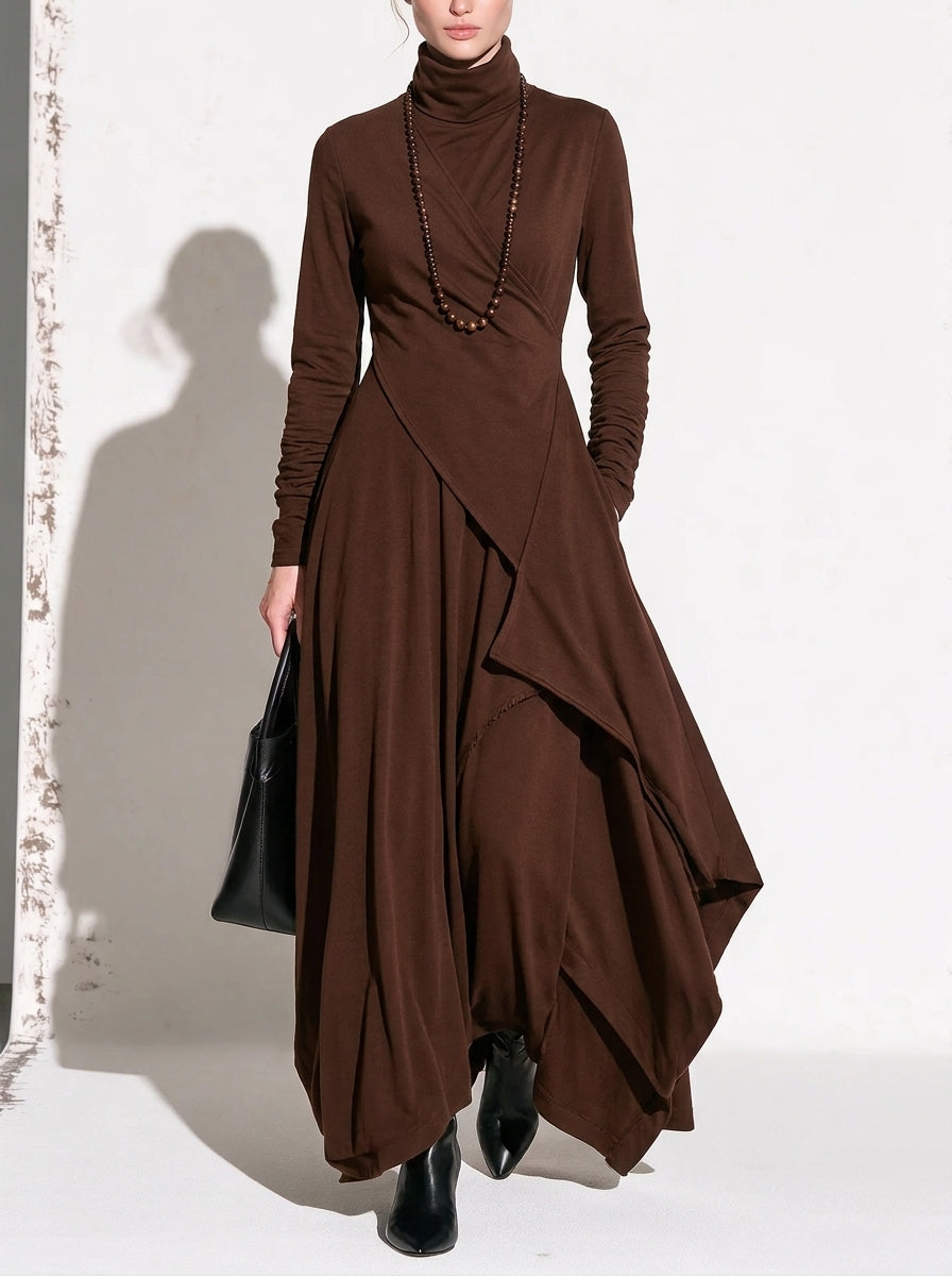 Patricia | Robe Maxi Fluide à Col Montant et Drapé Asymétrique