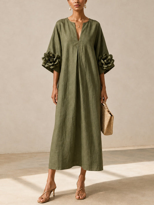 Clotilde | Robe midi vert olive à col en V avec des poignets à motifs floraux saisissants