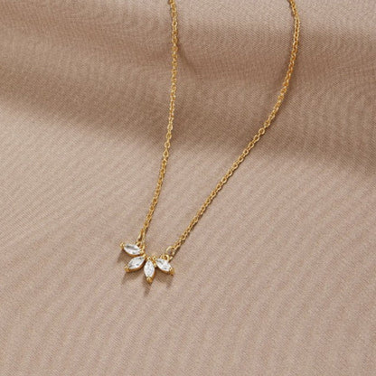 Collier Feuille en Cristal
